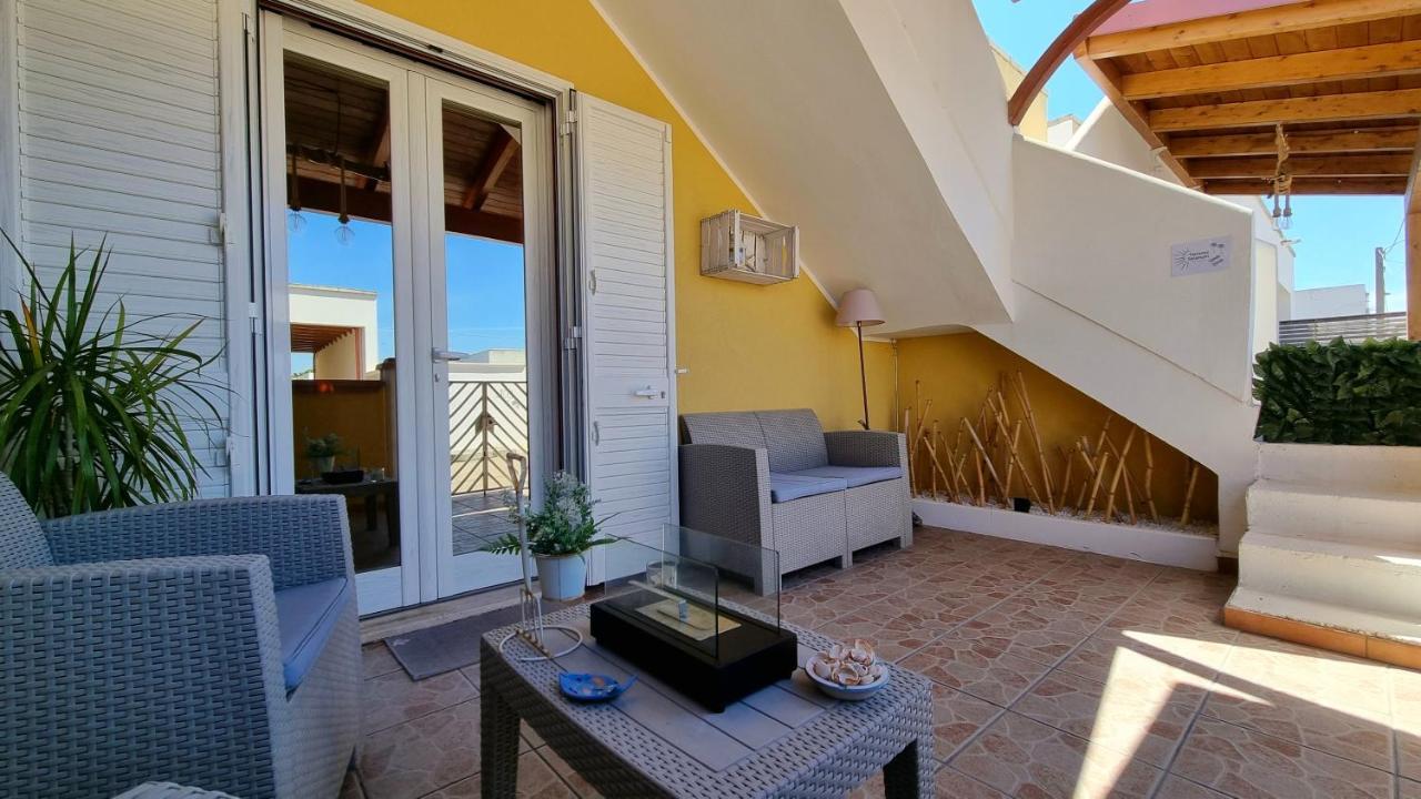 La Terrazza Dei Nonni Leilighet Torre Specchia Ruggeri Eksteriør bilde